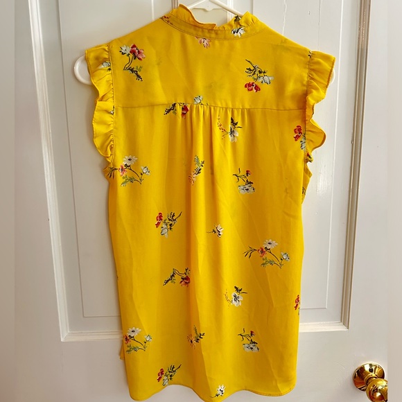 LOFT yellow flowered work shirt. XS. - Picture 2 of 4